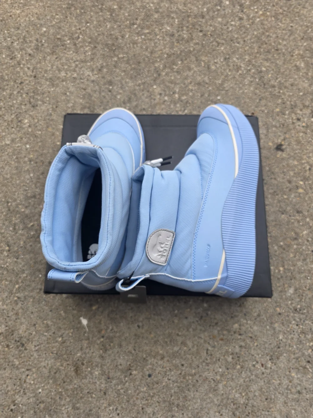Sorel Women's Light Blue Cozy Winter Boots Size 8